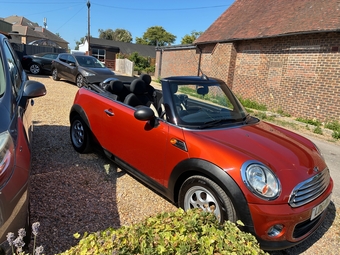 Mini Convertible 2011