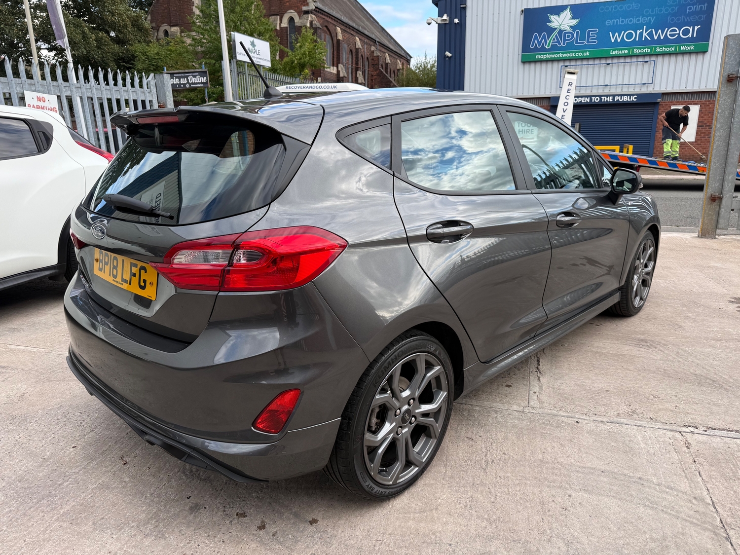 [ berth ]Ford Fiesta