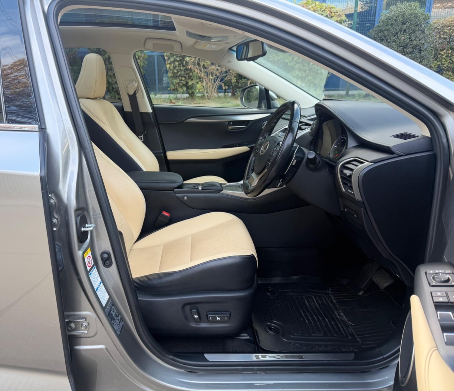 Lexus NX 2018 - Cars in Havering