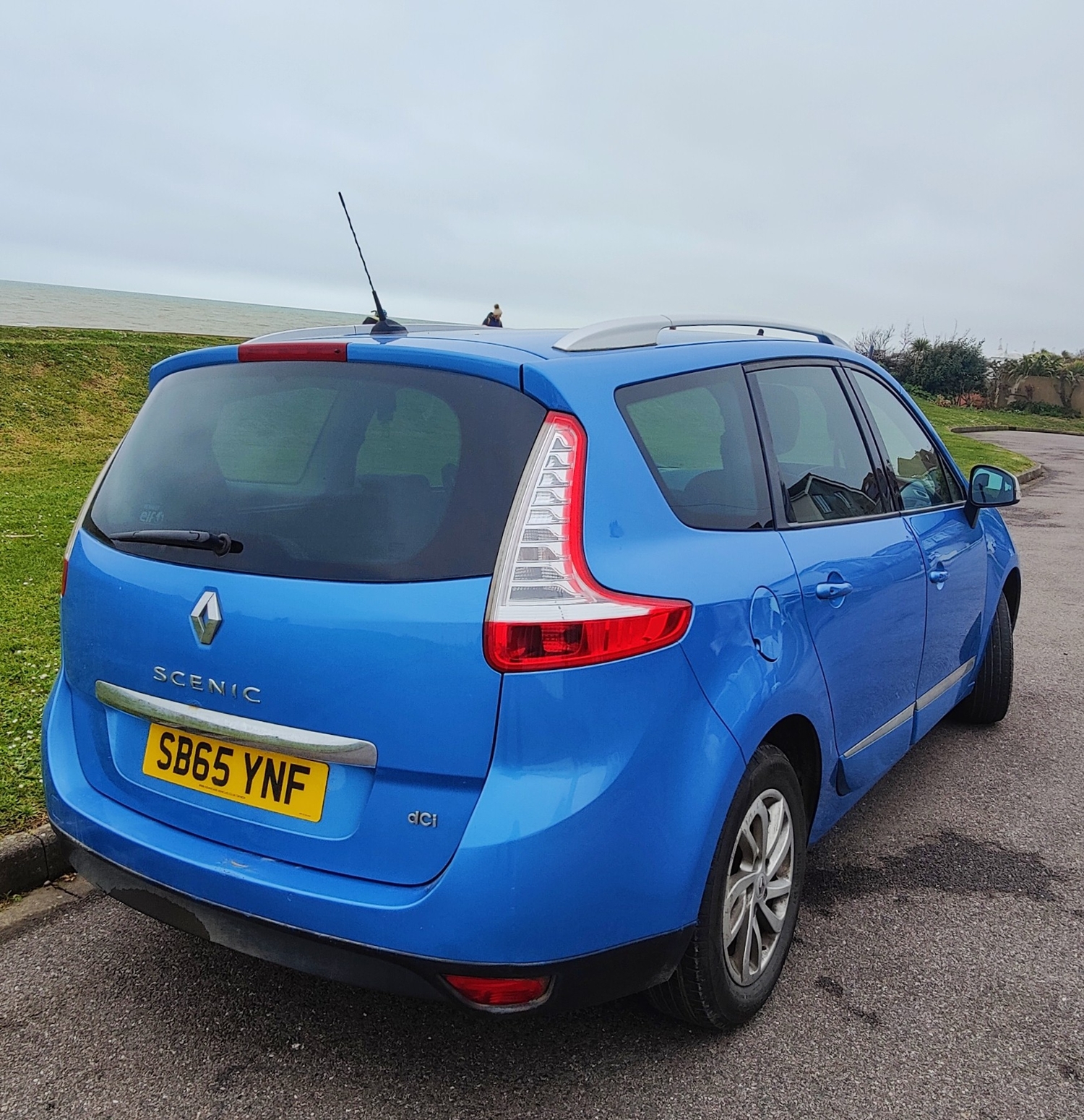 [ berth ]Renault Grand Scenic