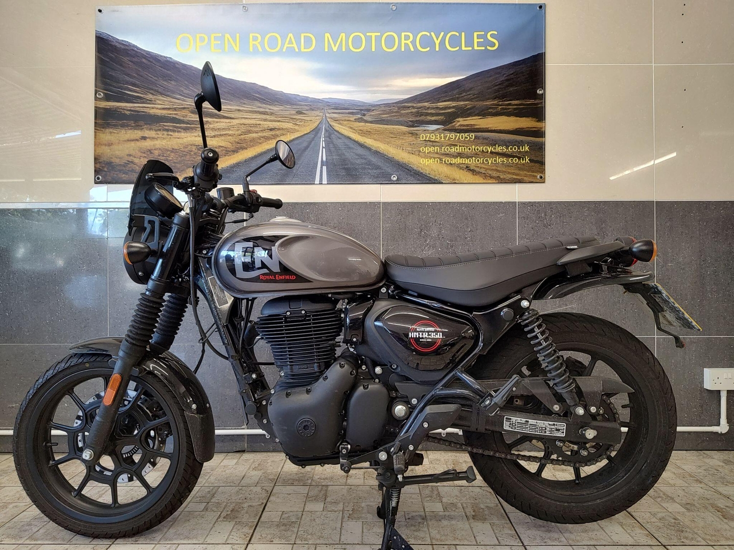 [ berth ]Royal Enfield Hunter 350