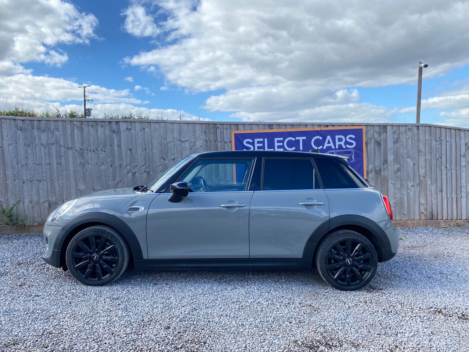 Mini Hatch 2019 - Cars