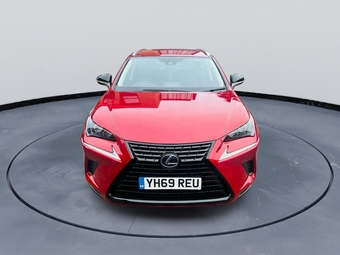 Lexus NX 2019