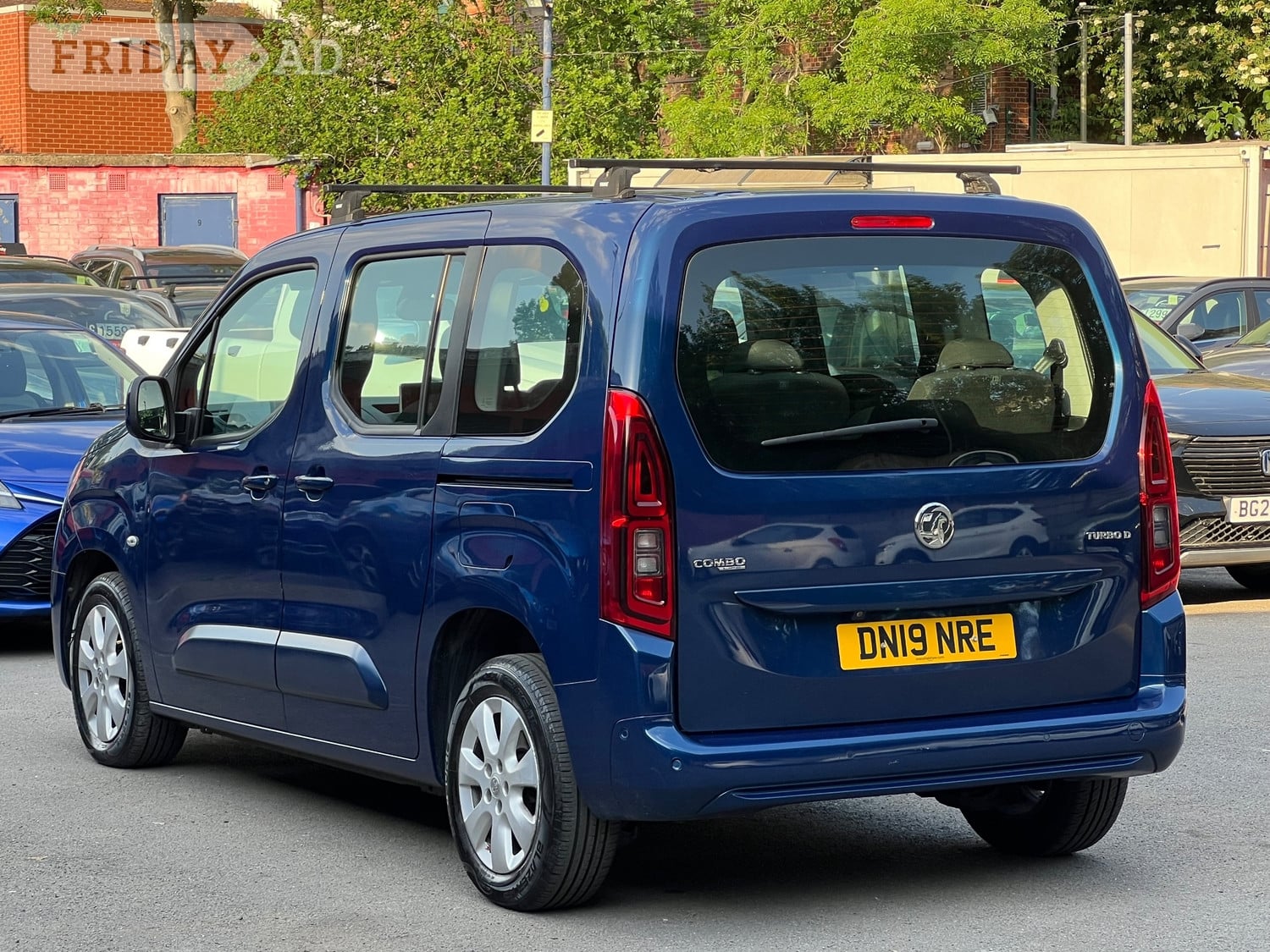 Vauxhall Combo Life 2019 - Cars