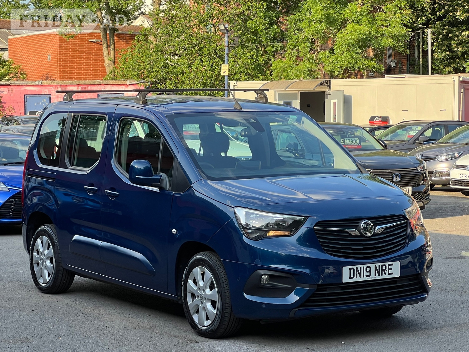 Vauxhall Combo Life 2019 in Brent