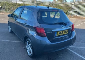 Toyota Yaris 2015