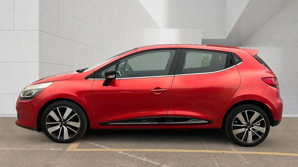 Renault Clio 2013 - Cars in Winchester