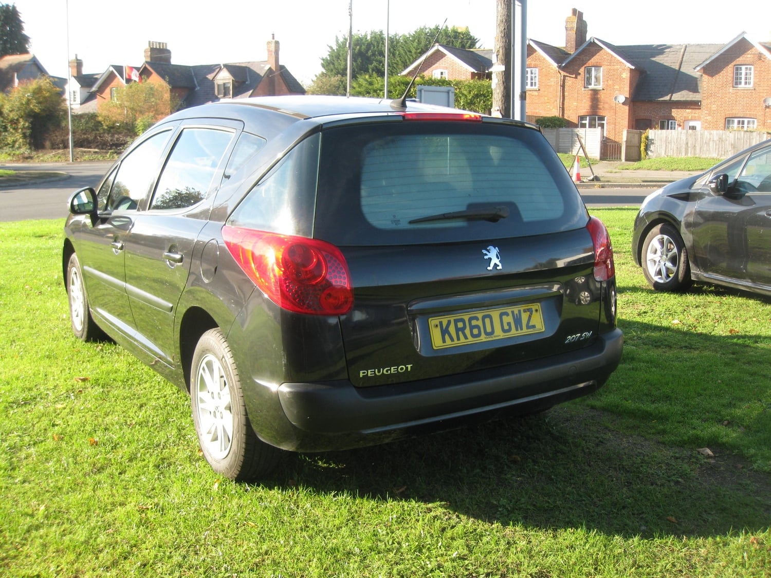 Peugeot 207 SW 2010 - Cars
