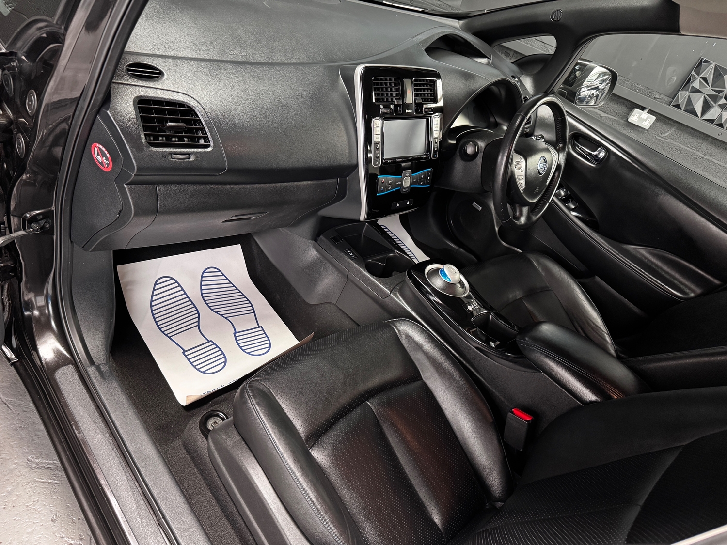 Nissan LEAF 2015 - Cars in Sutton Coldfield