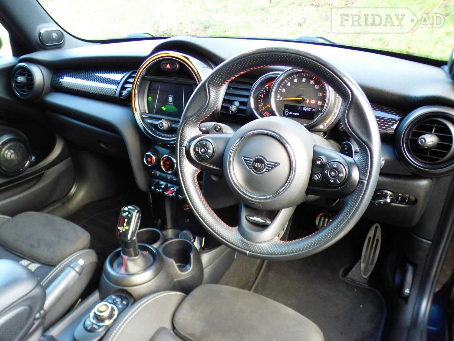 [ berth ]Mini Hatch