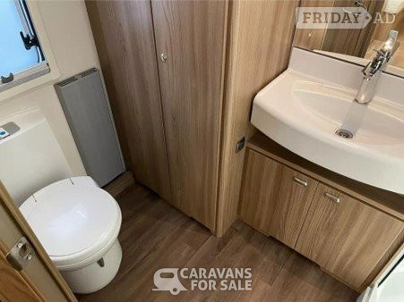 Swift Elegance 480 2021 - Motorhomes & Caravans in Southampton