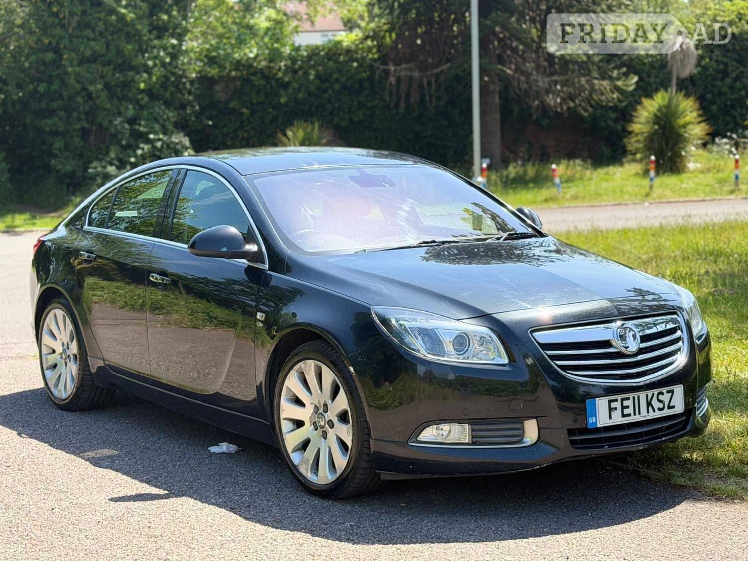 Vauxhall Insignia 2011 in Slough