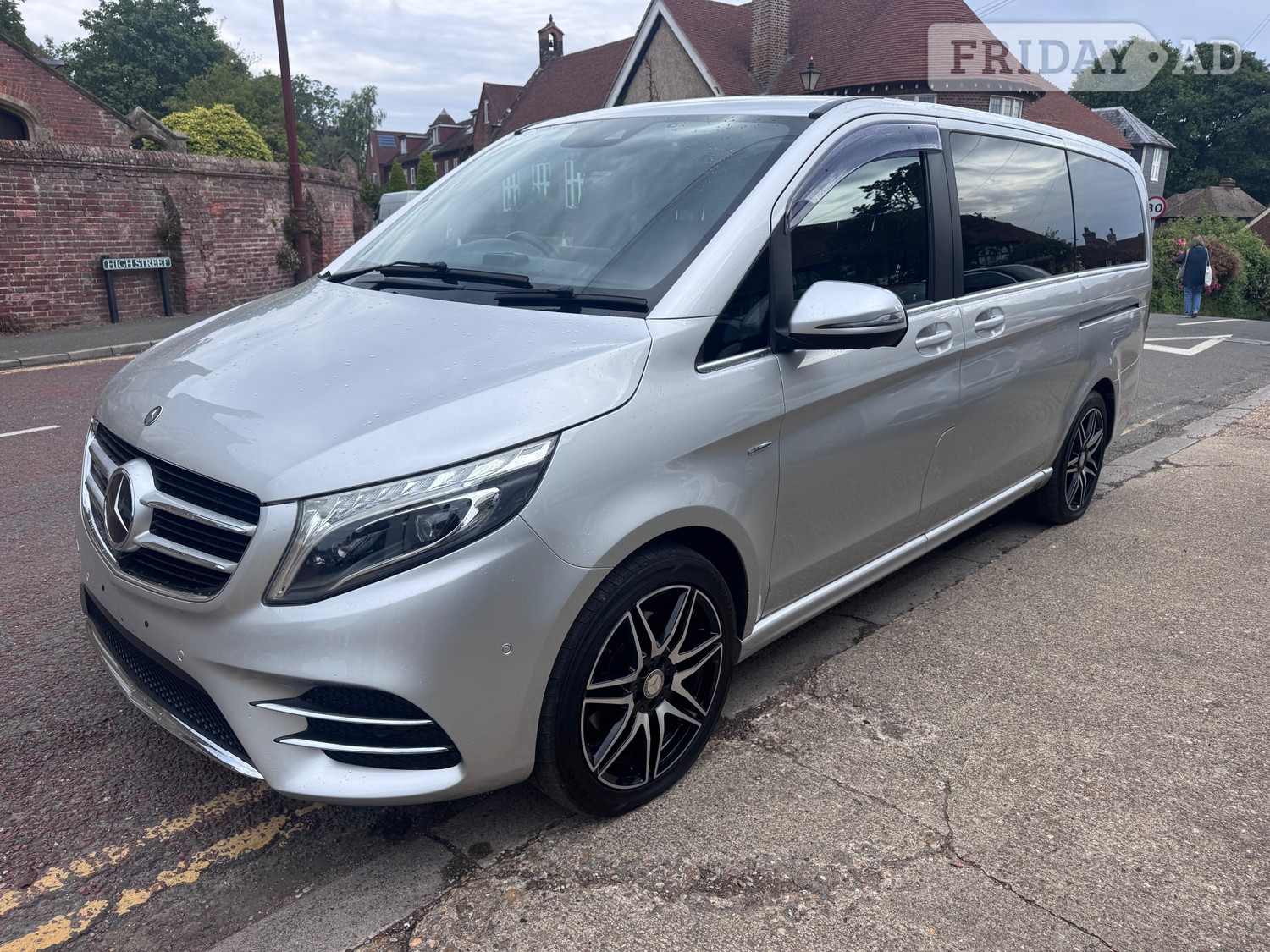 [ berth ]Mercedes-Benz V Class