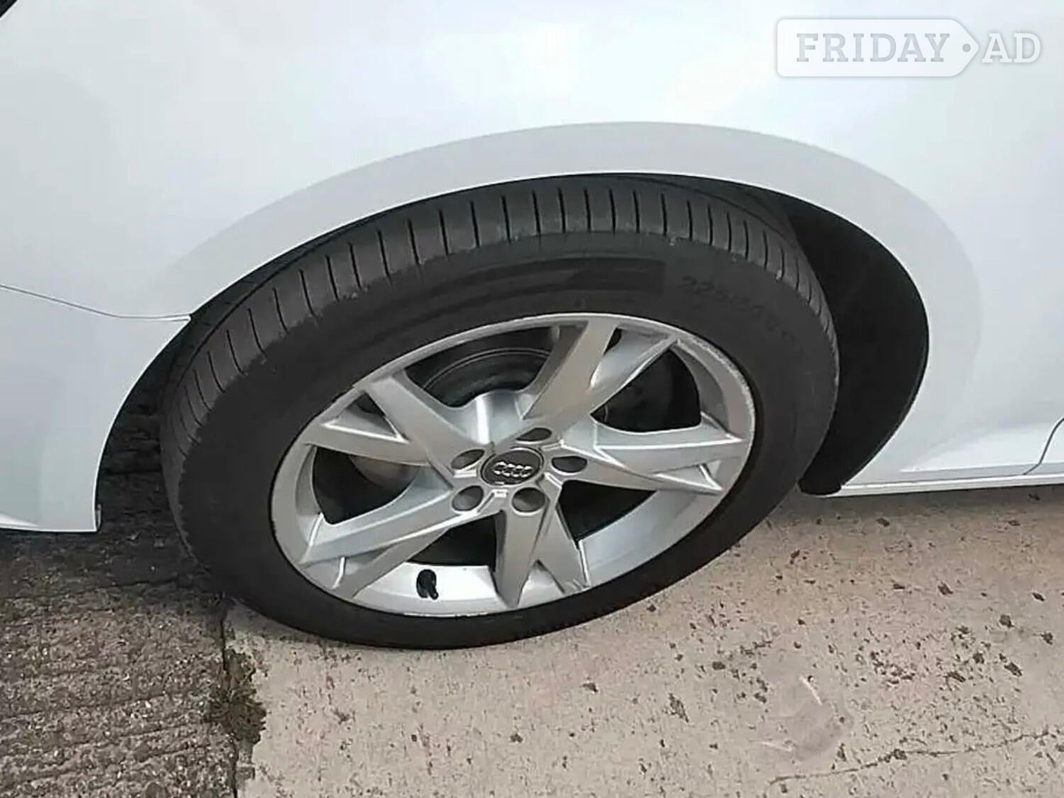 [ berth ]Audi A4 Avant