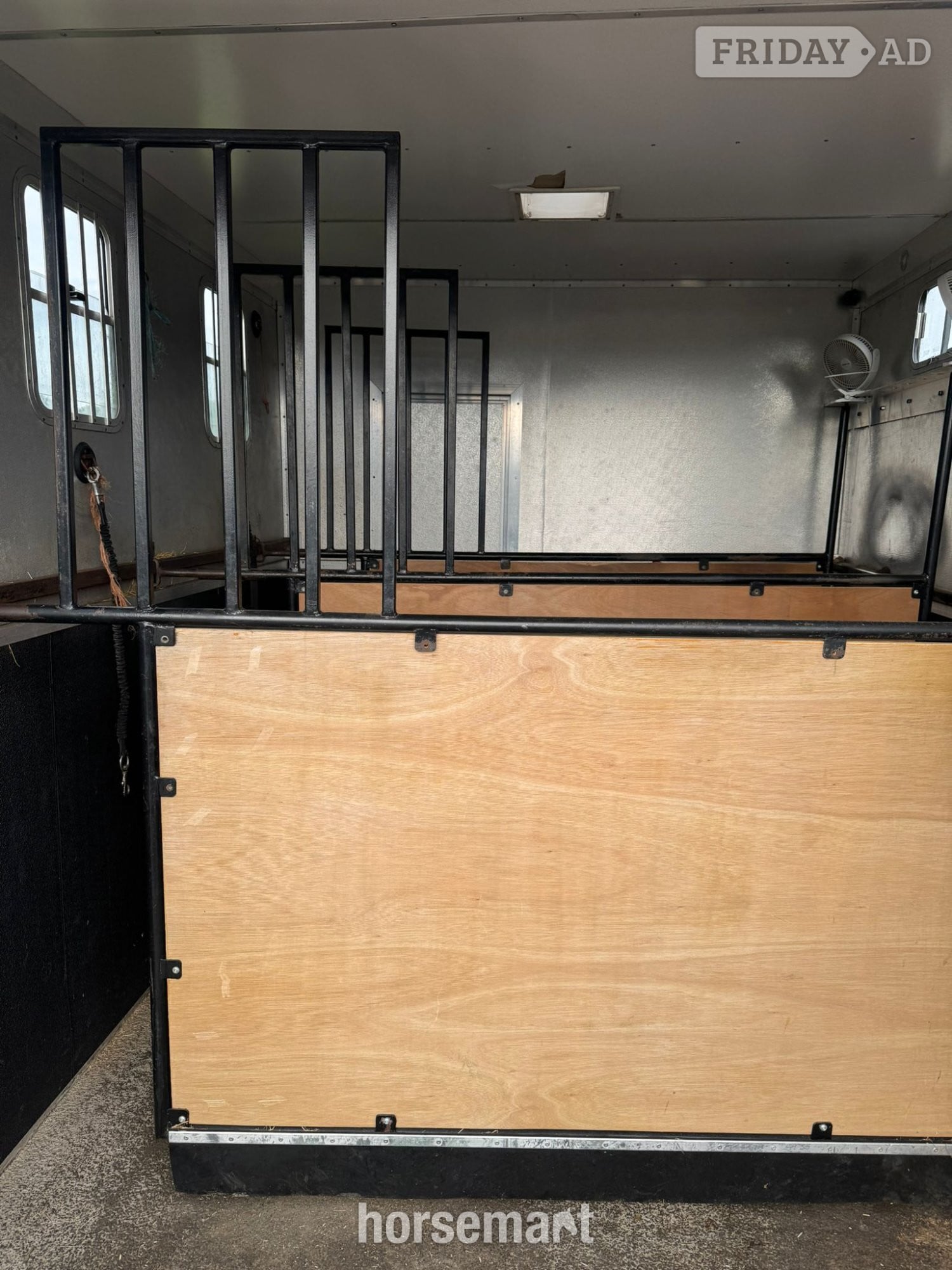 [ berth ]PrideHorseboxes 