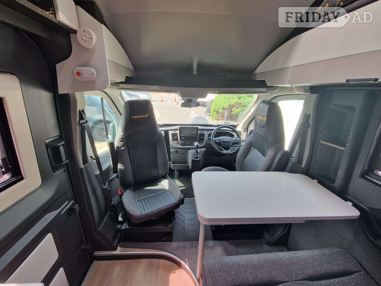 [4 berth ]Swift Trekker X