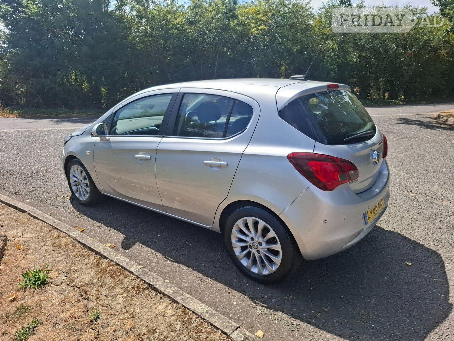 Vauxhall Corsa 2016 - Cars in Ashford