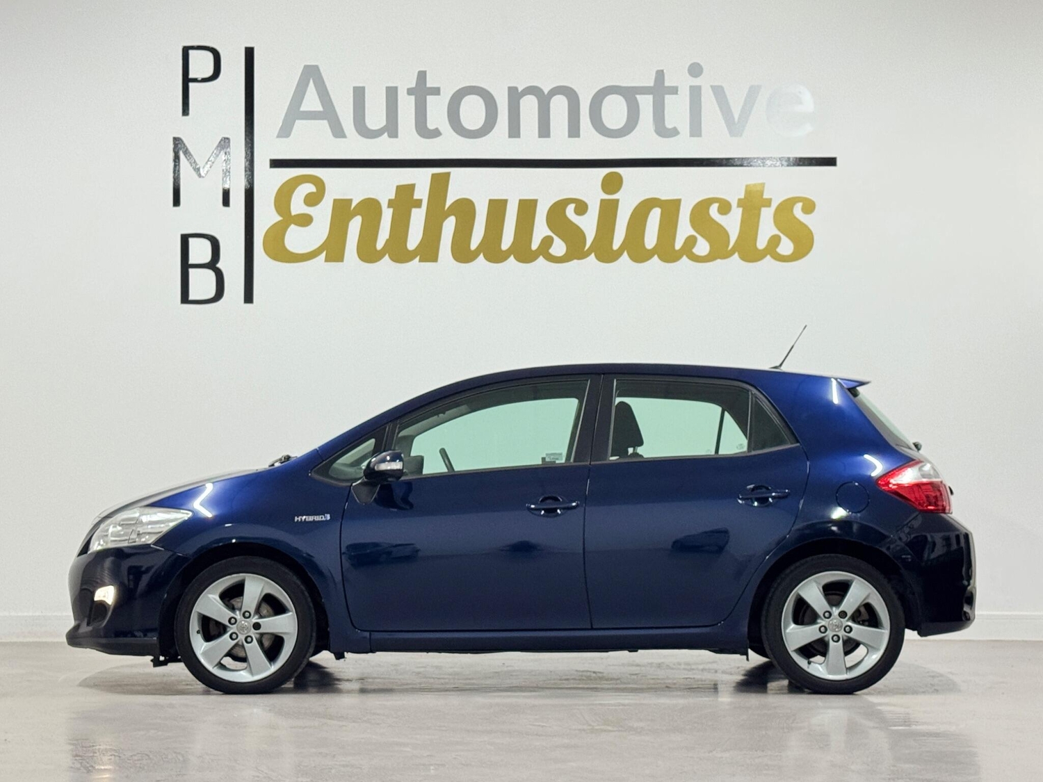 Toyota Auris 2012 - Cars