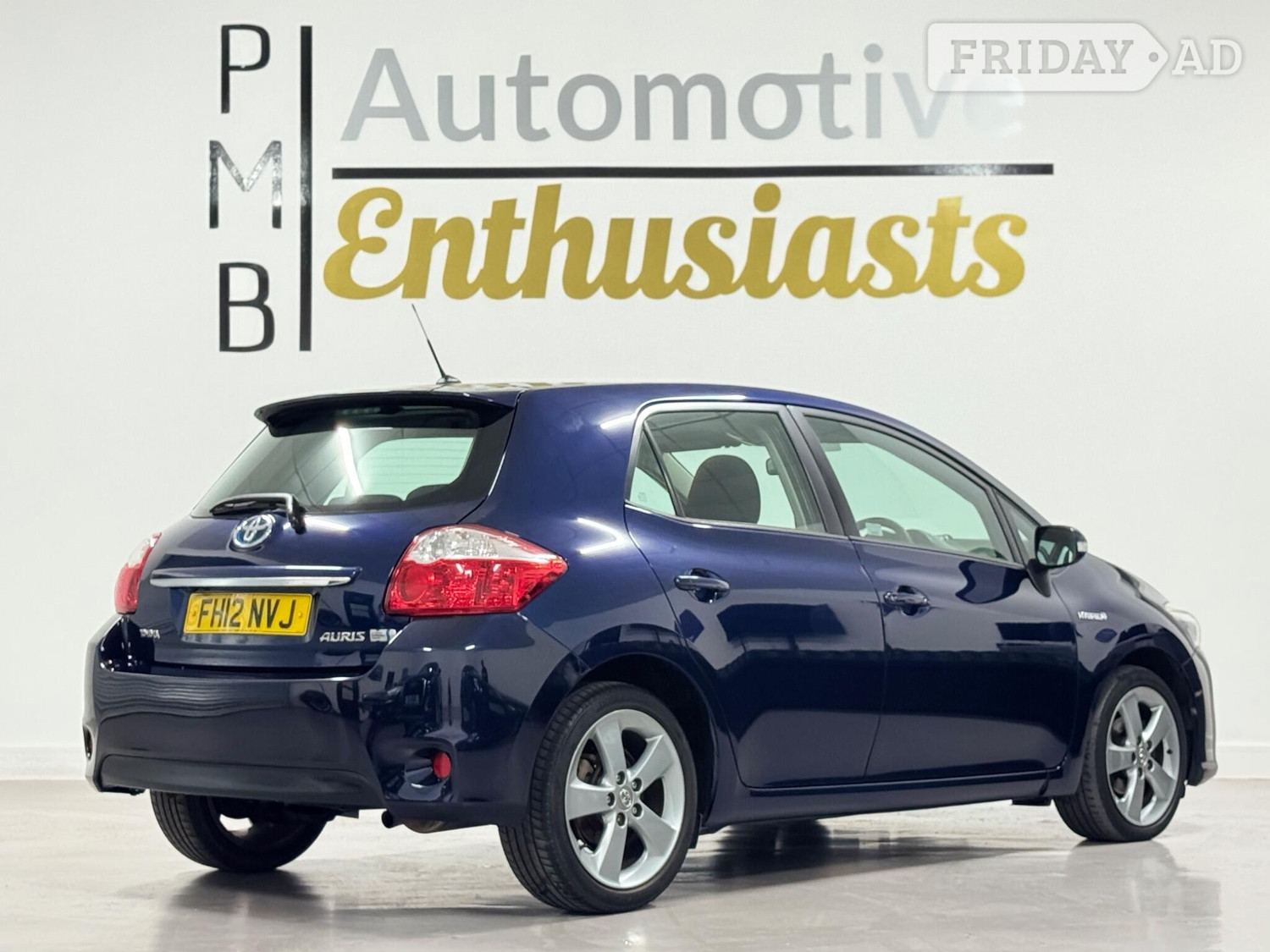 Toyota Auris 2012 - Cars in Petersfield