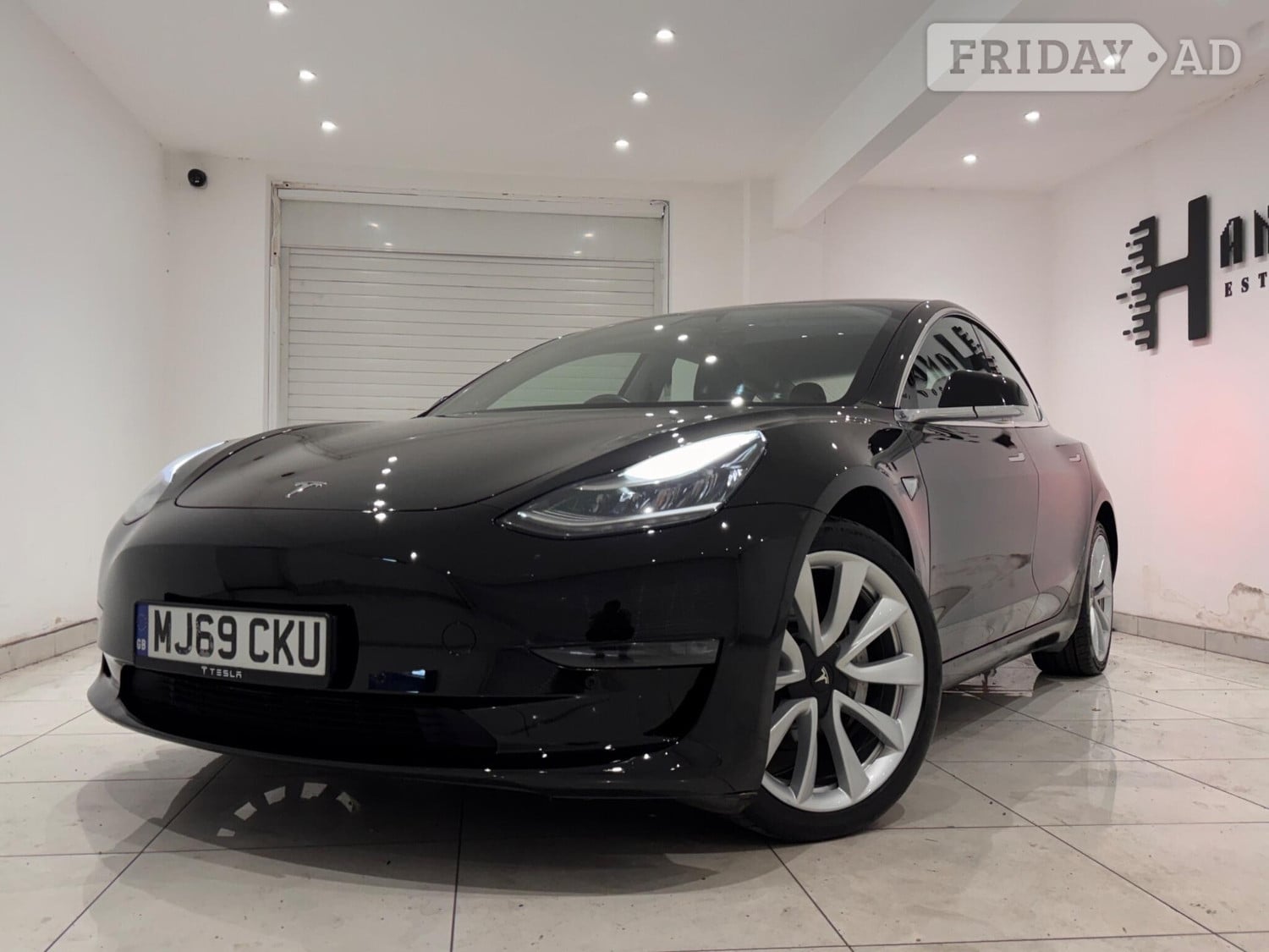 Tesla Model 3 2019 - Cars in Hounslow