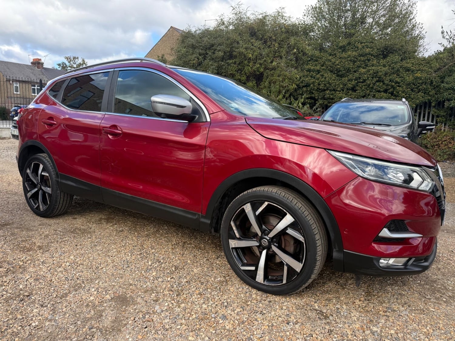 Nissan Qashqai 2017 - Cars in Slough