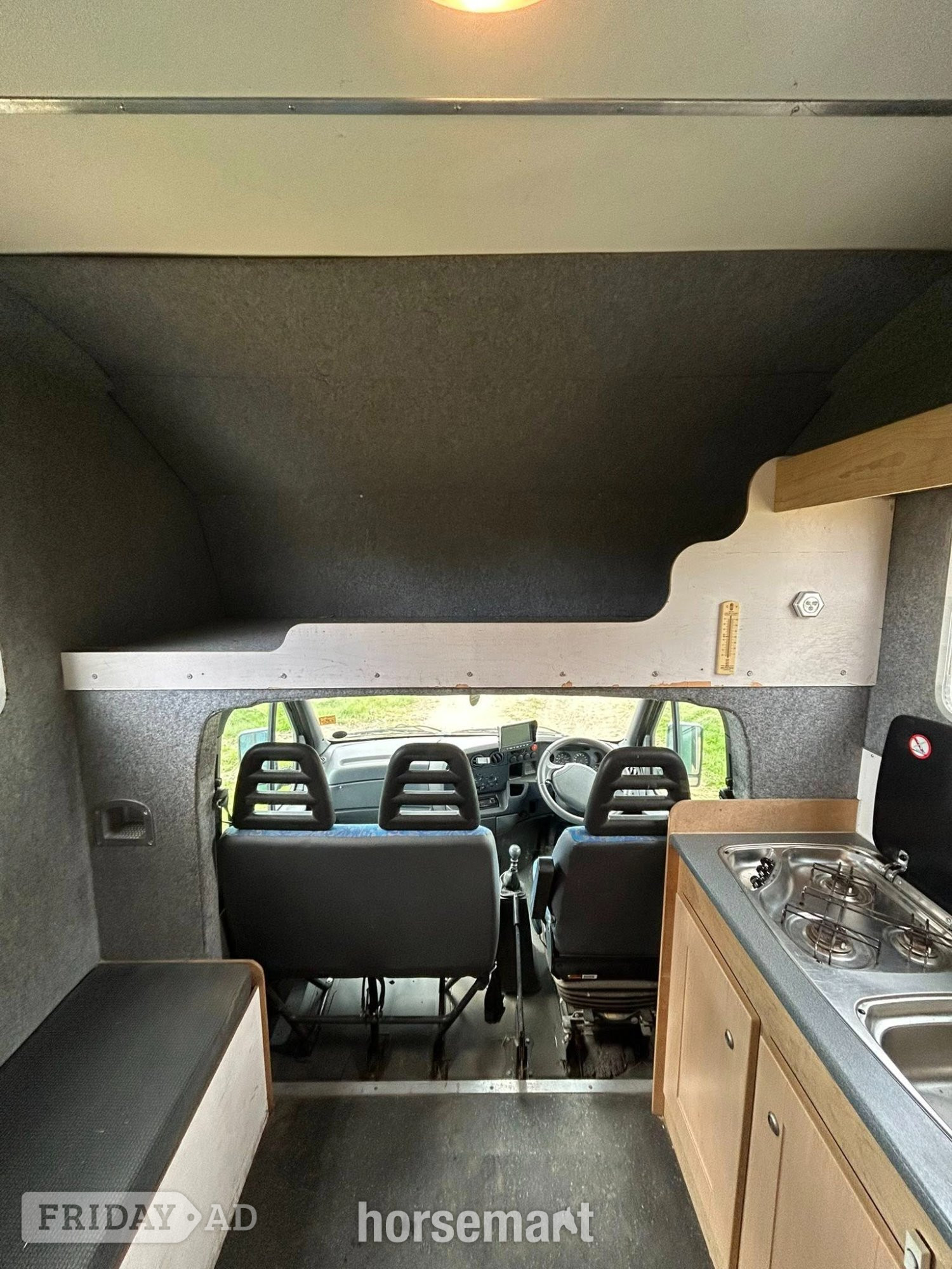 Peper Harow Trophy Twin Iveco Horsebox - Trailers & Horseboxes