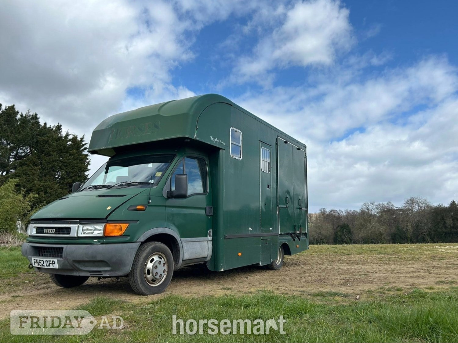 Peper Harow Trophy Twin Iveco Horsebox in Godalming