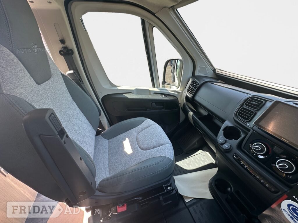 [2 berth ]Auto-Trail 68 Expedition XL