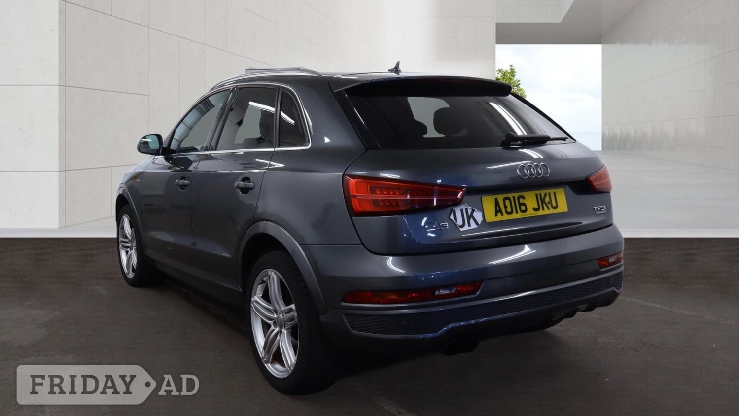 [ berth ]Audi Q3