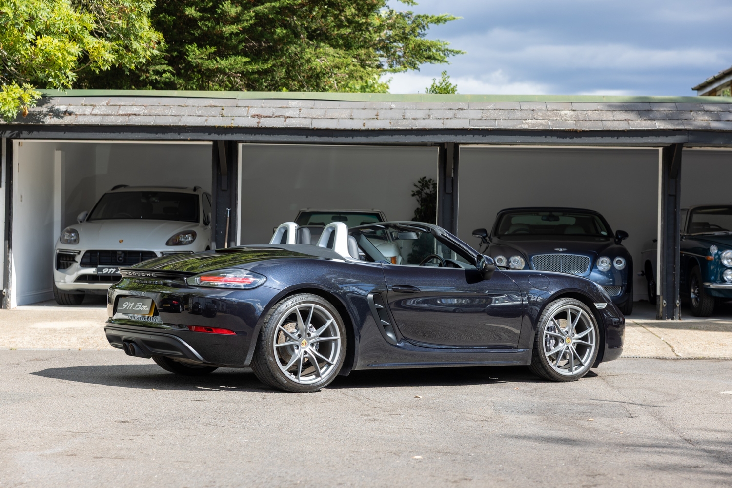 Porsche 718 2017 - Cars in Bromley