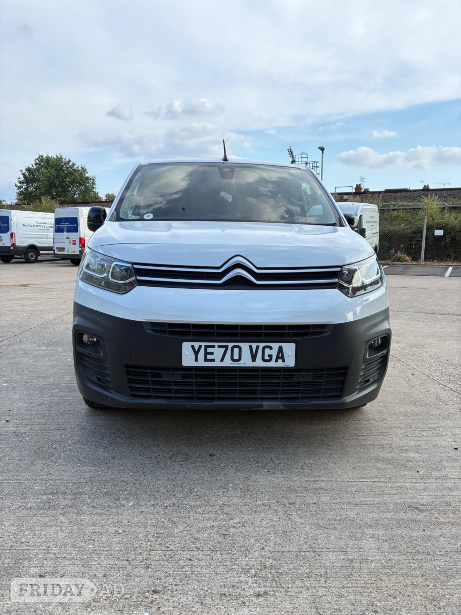 [ berth ]Citroen Berlingo