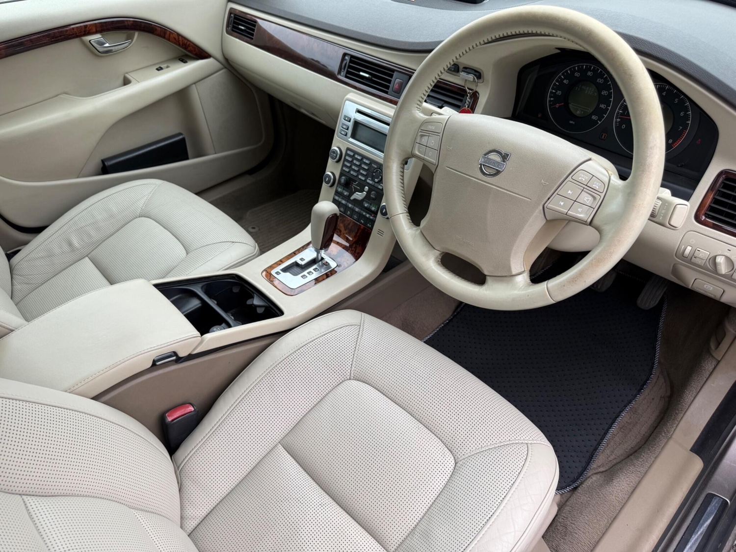 Volvo S80 Enfield