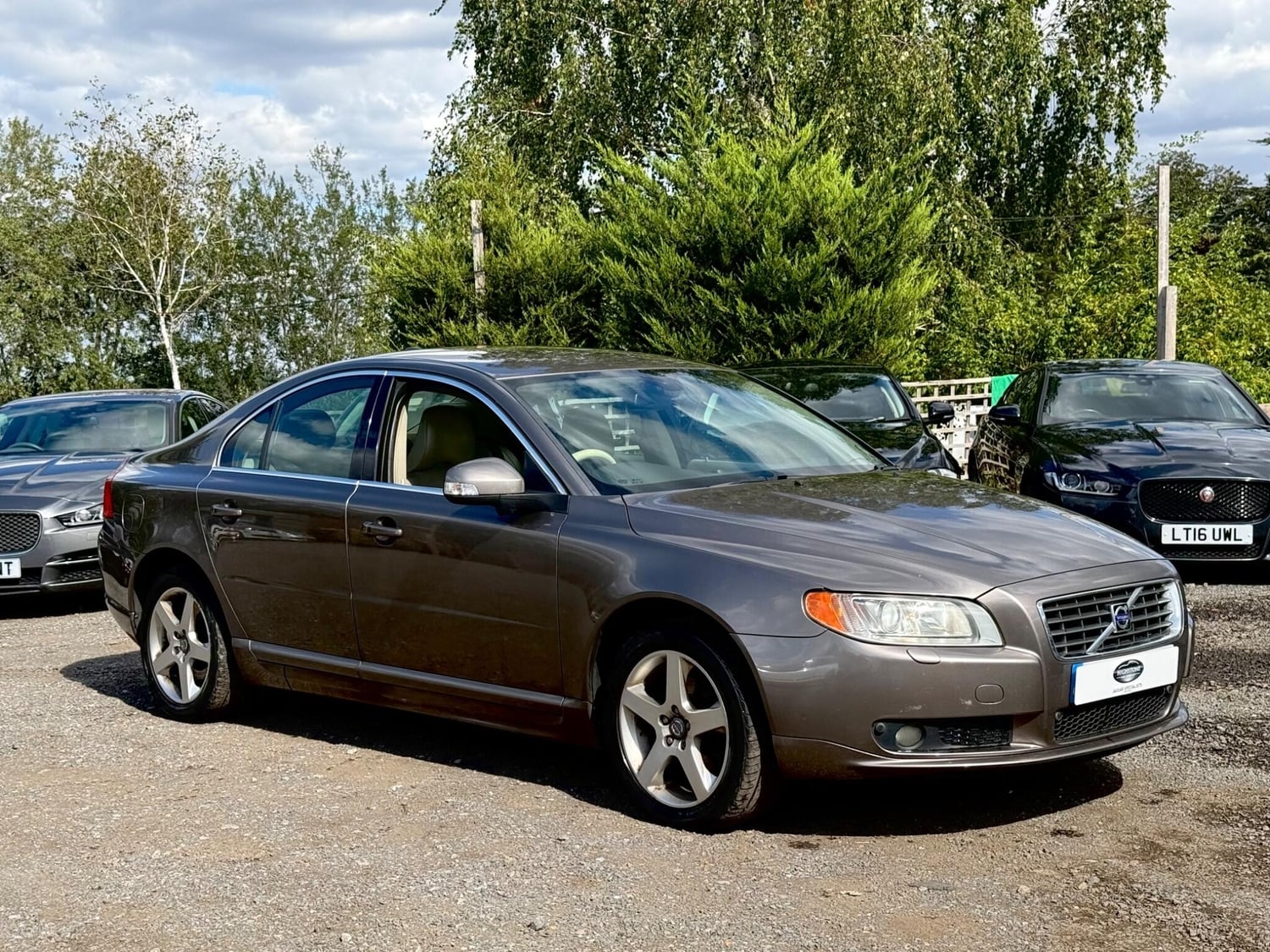 Volvo S80 2006 - Cars in Enfield