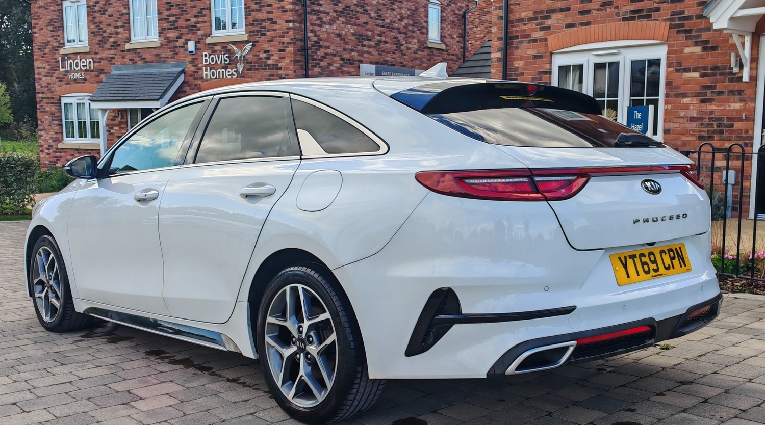 Kia Pro Ceed 2019 - Cars in Macclesfield