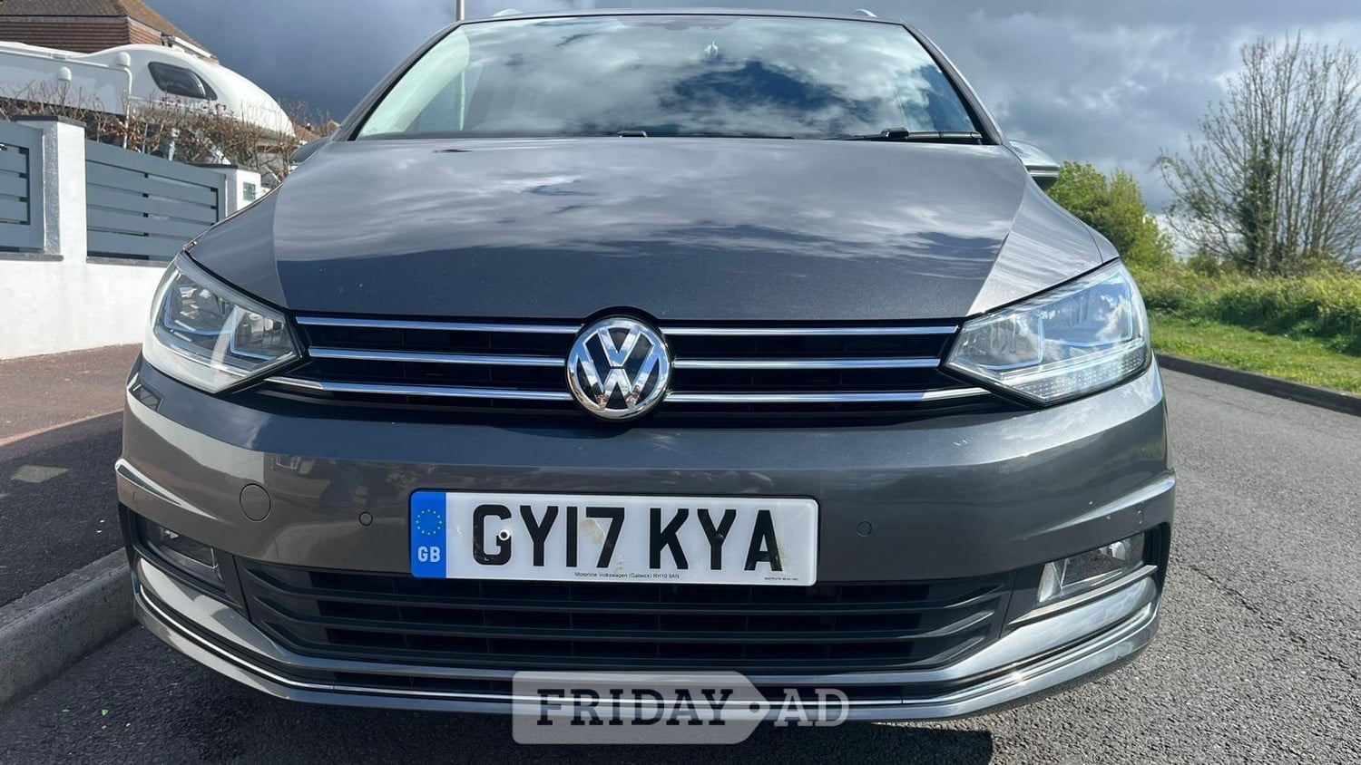 [ berth ]Volkswagen Touran