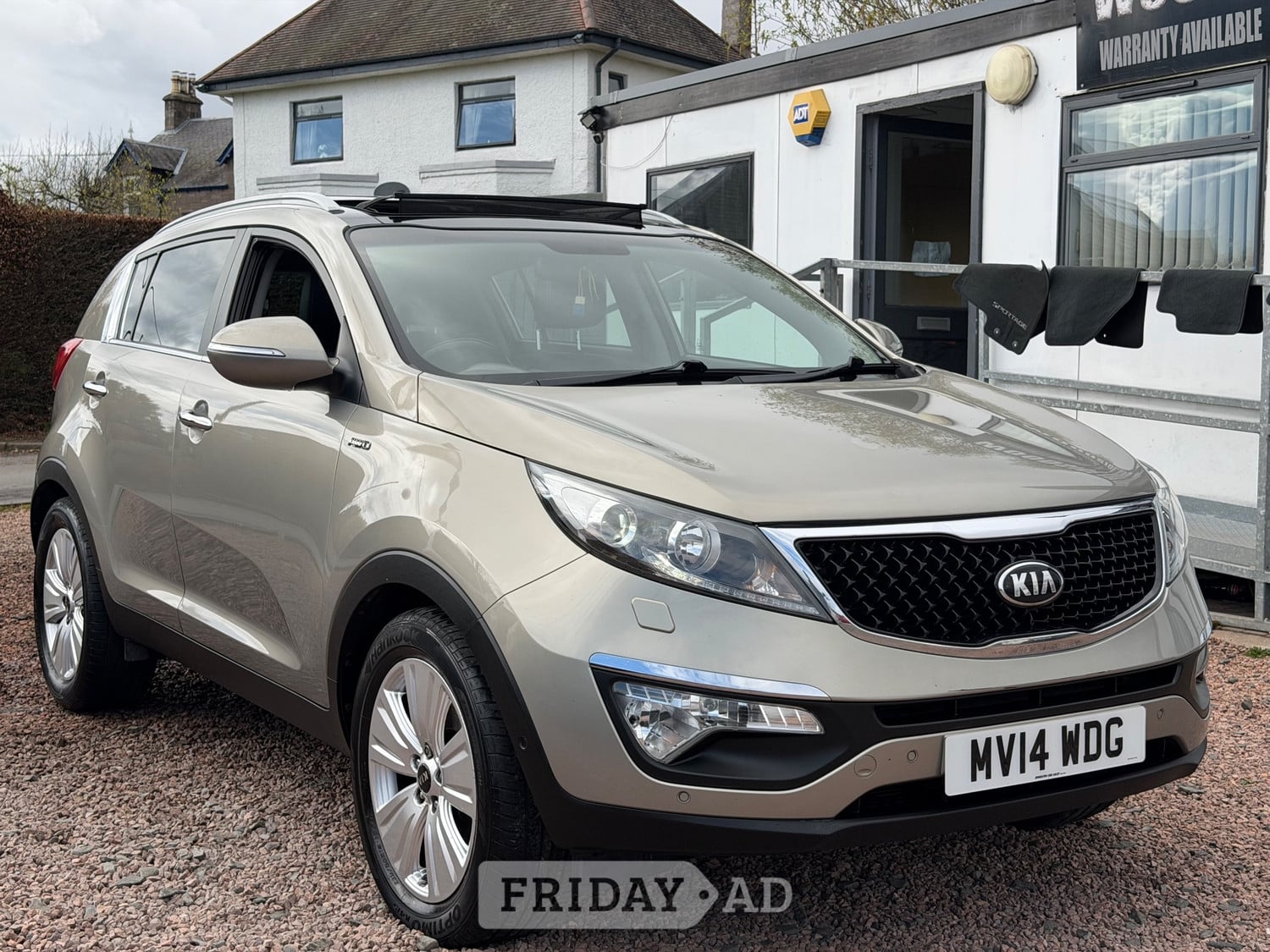 [ berth ]Kia Sportage