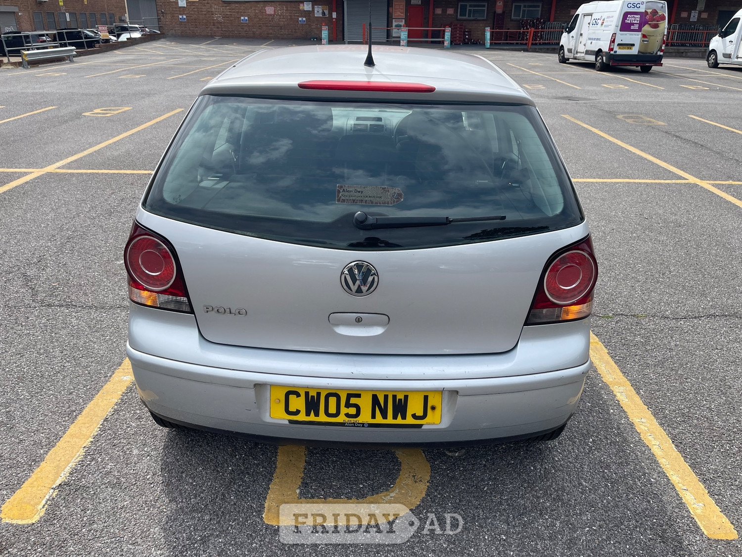 Volkswagen Polo 2005 - Cars in Acton