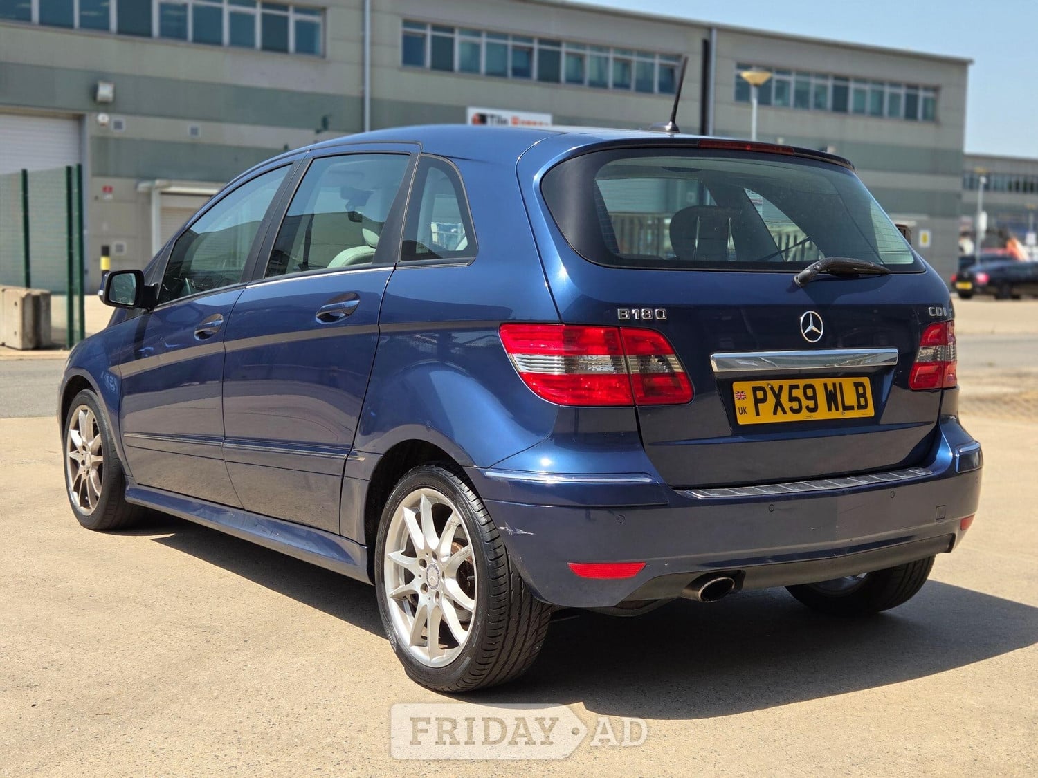 [ berth ]Mercedes-Benz B Class