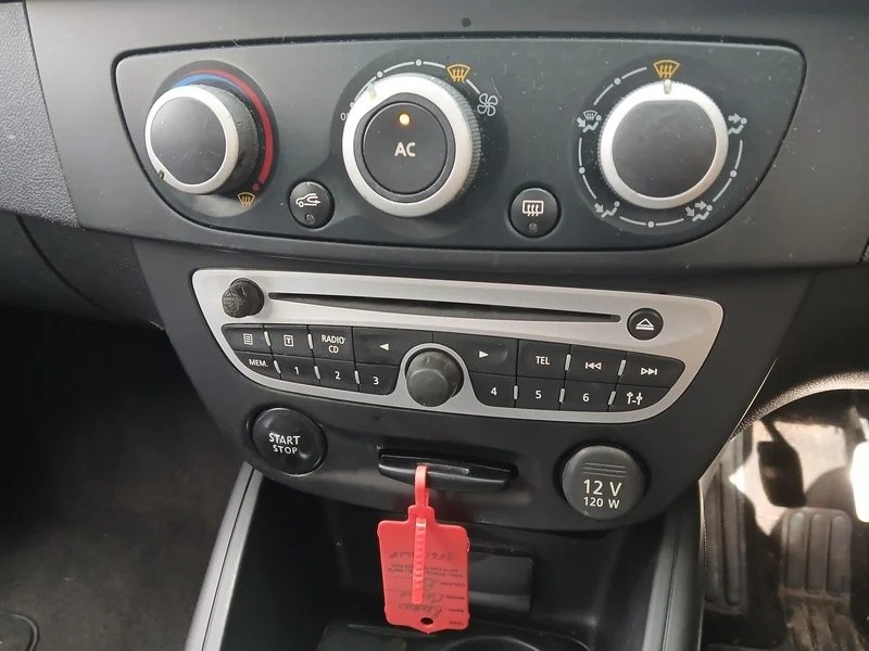 Renault Megane 2011 - Cars