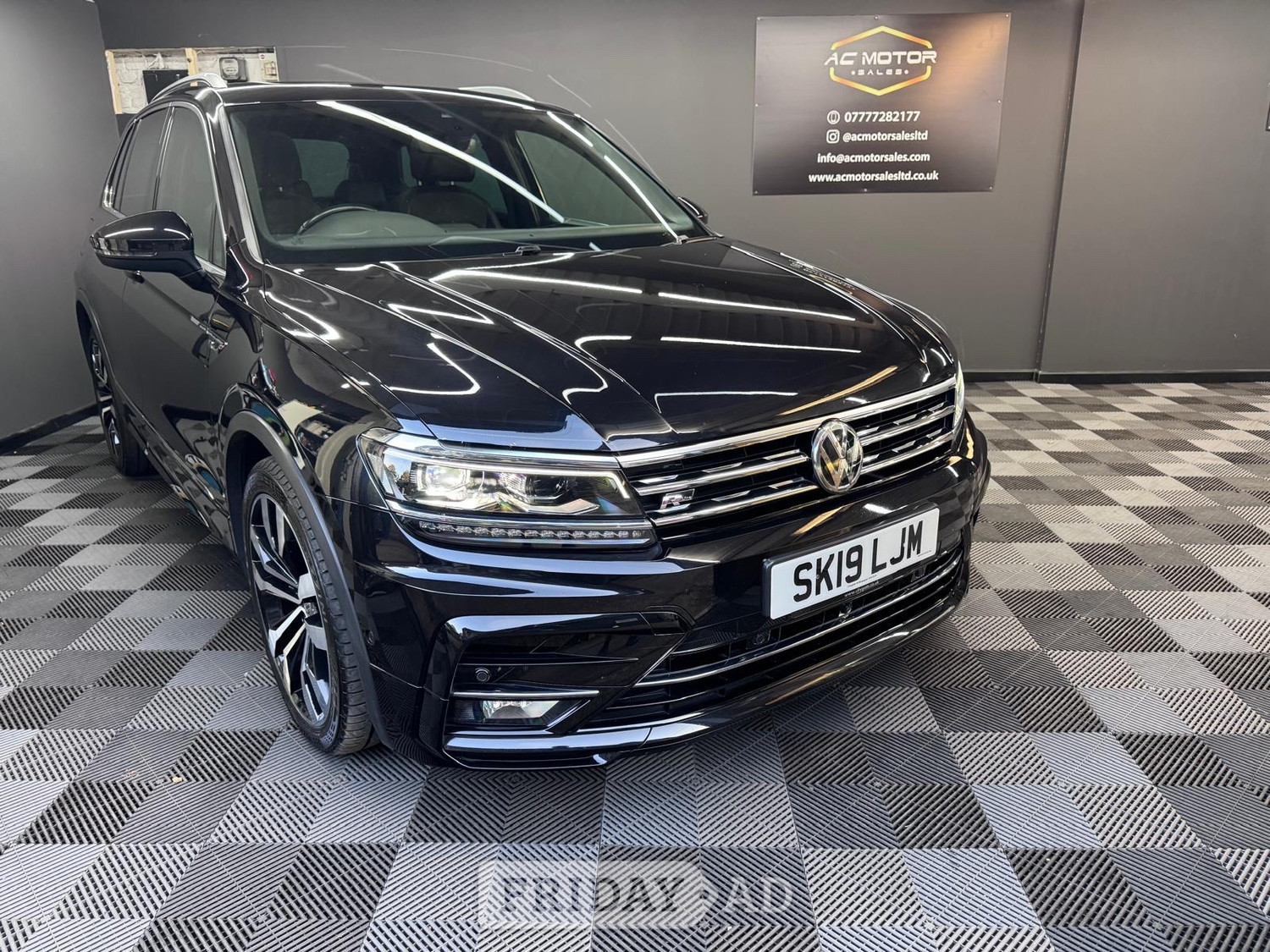 Volkswagen Tiguan 2019 in Chertsey
