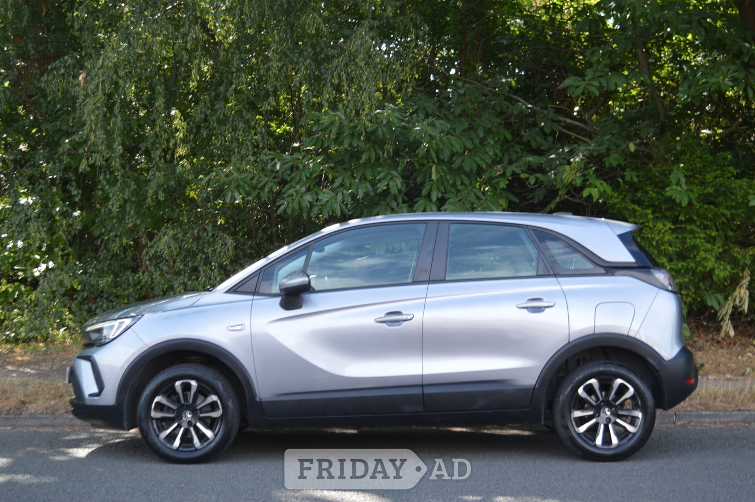 [ berth ]Vauxhall Crossland