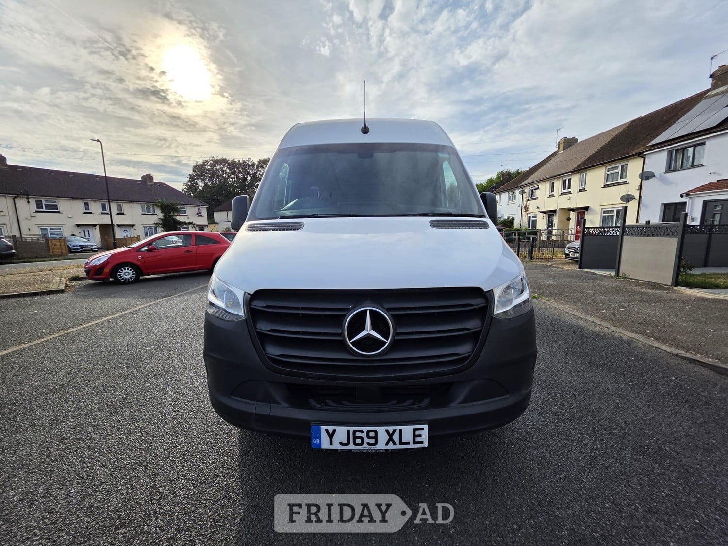 Mercedes-Benz Sprinter 2019 in Slough