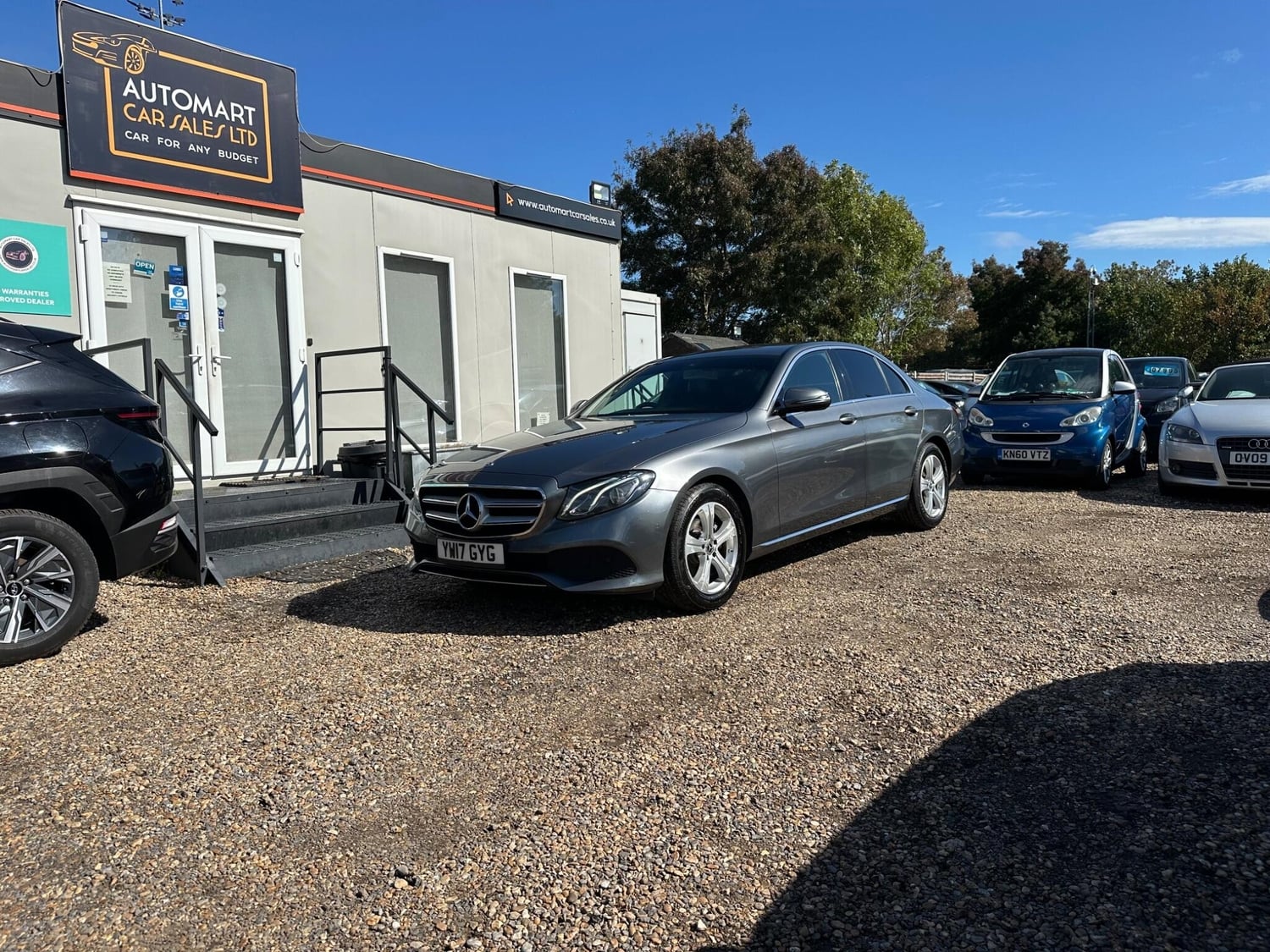[ berth ]Mercedes-Benz E Class