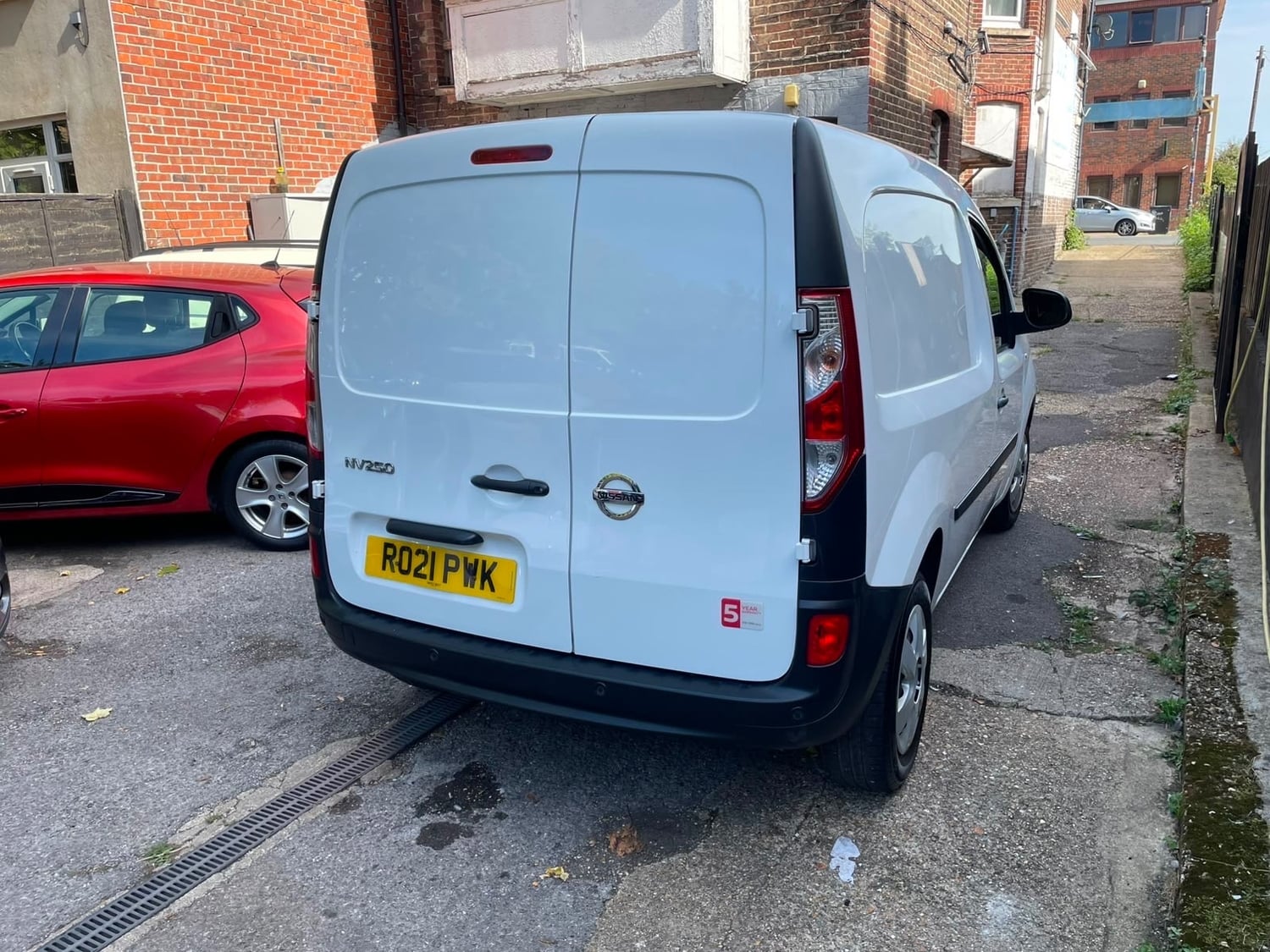 Nissan NV250 2021 - Vans & Commercial Vehicles