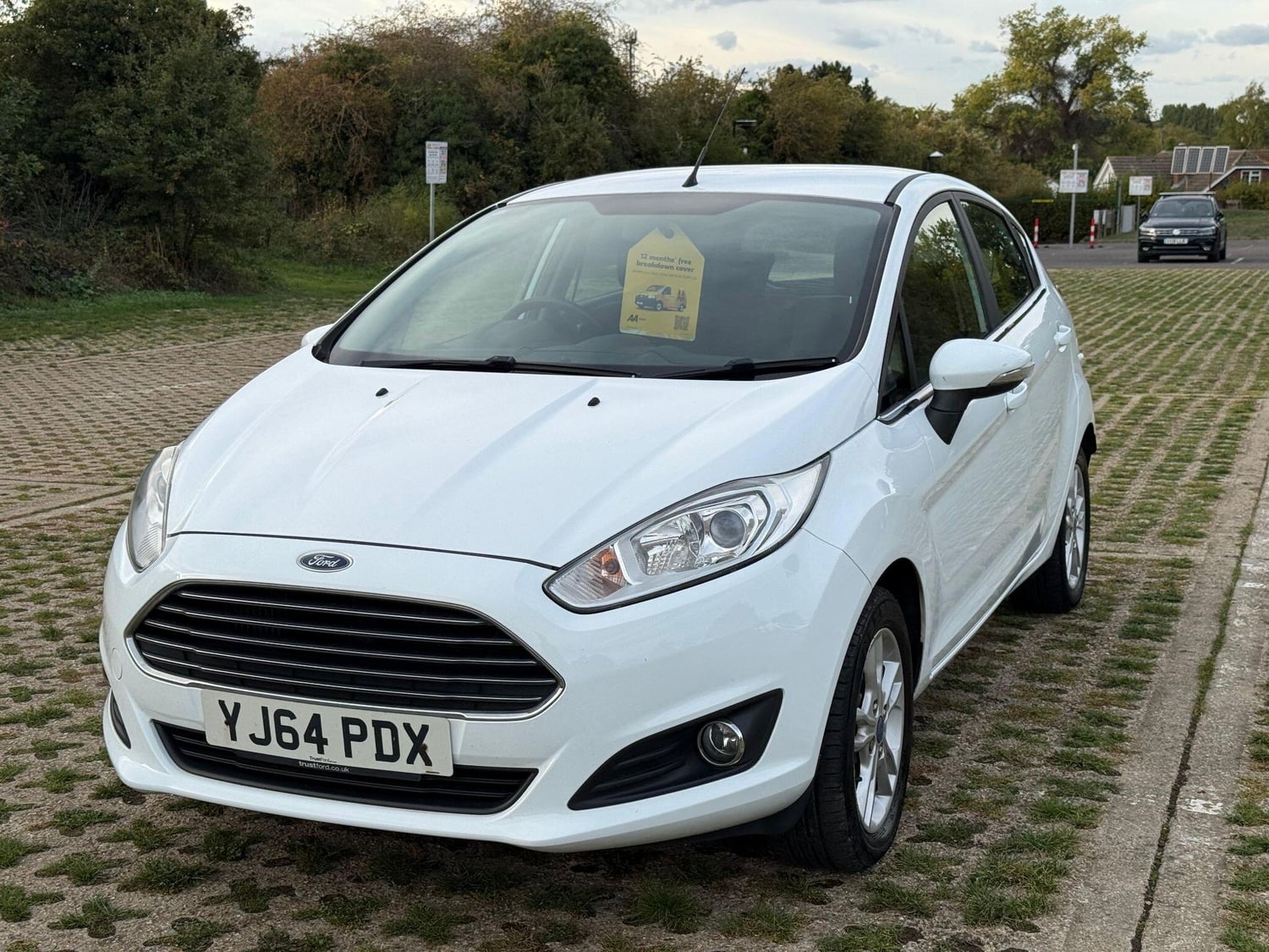 [ berth ]Ford Fiesta