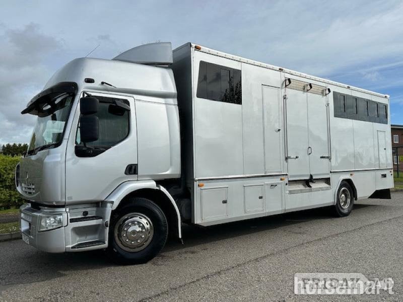 Renault Horsebox in Southwell