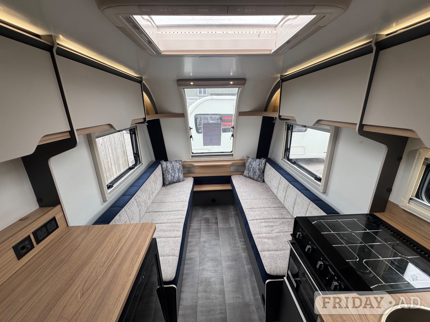 Bailey Discovery D4-2 2023 - Motorhomes & Caravans in Thirsk