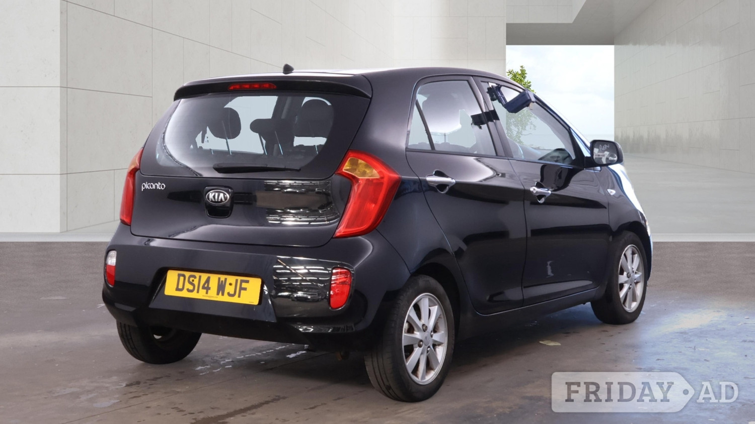Kia Picanto 2014 - Cars in Hemel Hempstead