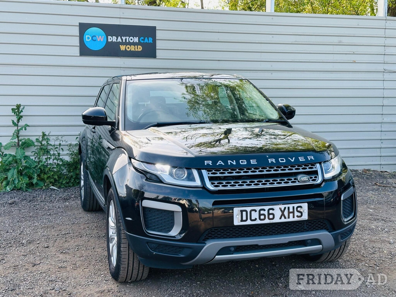 Land Rover Range Rover Evoque 2017 in Hillingdon