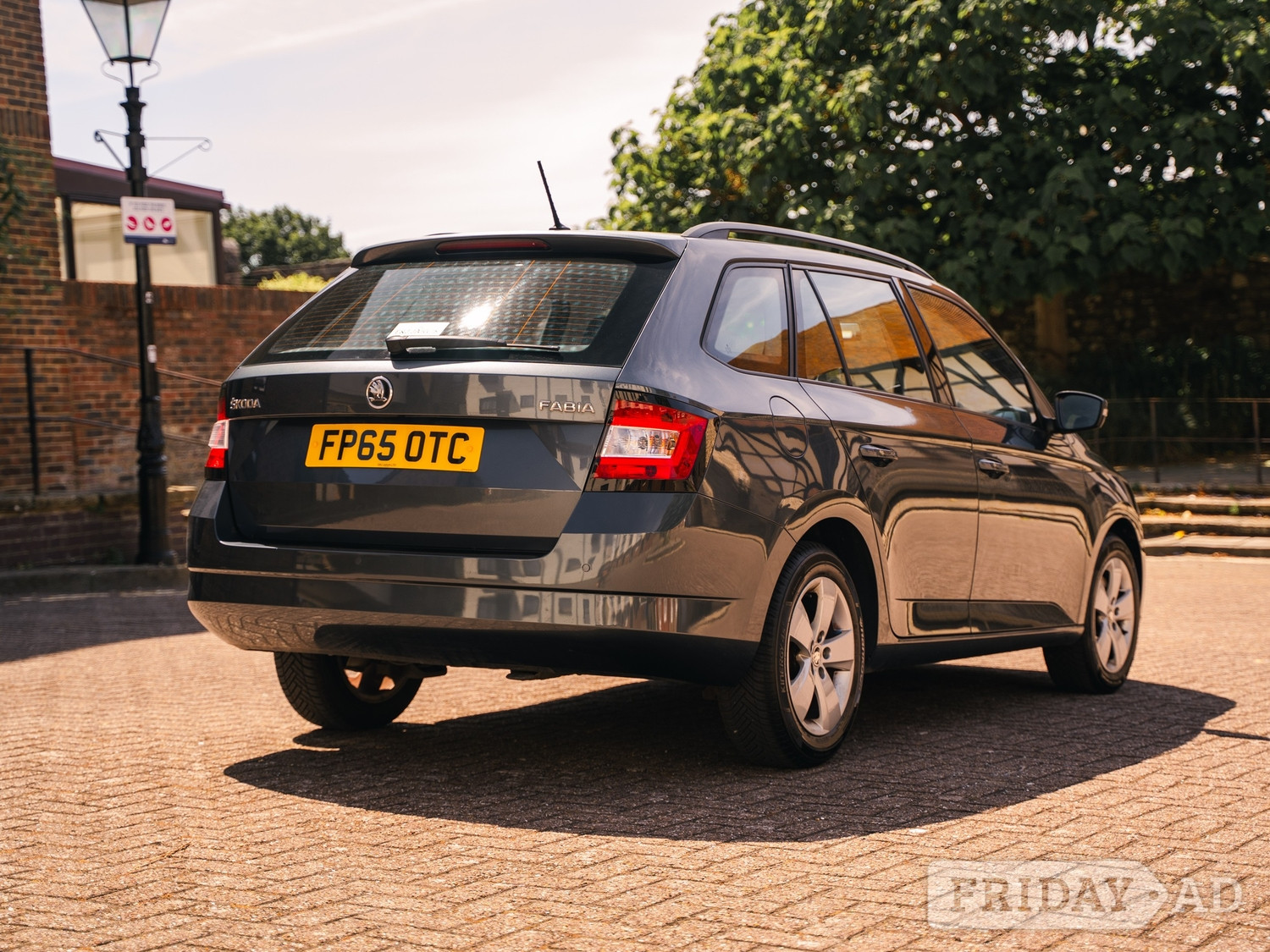 Skoda Fabia 2015 - Cars